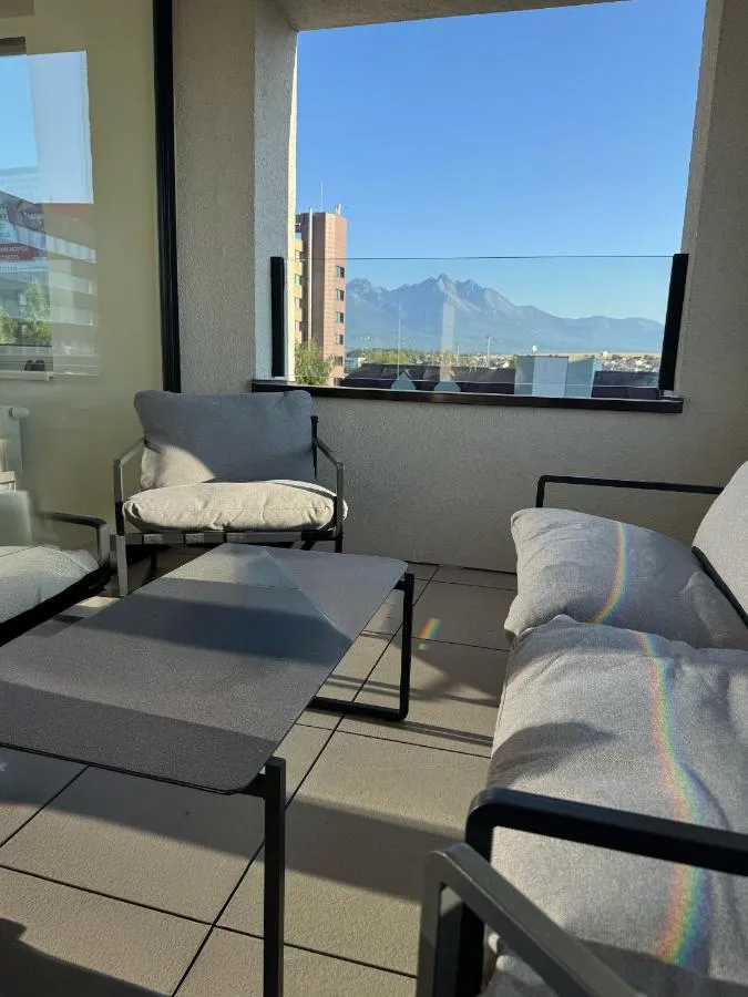 Terasa s výhledem na Tatry – A2 Apartmán Poprad / Apartmány Severná